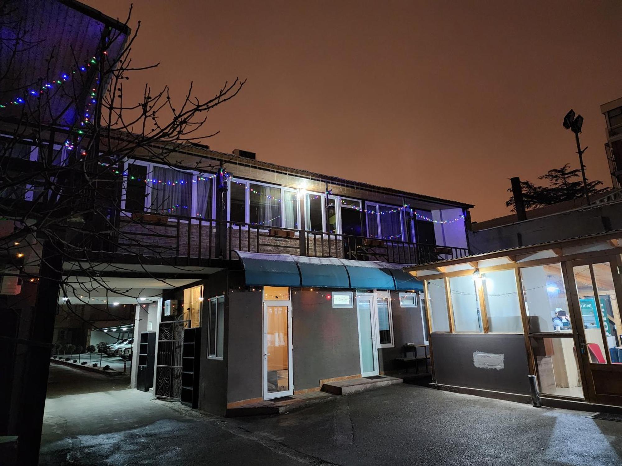 Gallary Hostel Тбилиси Экстерьер фото