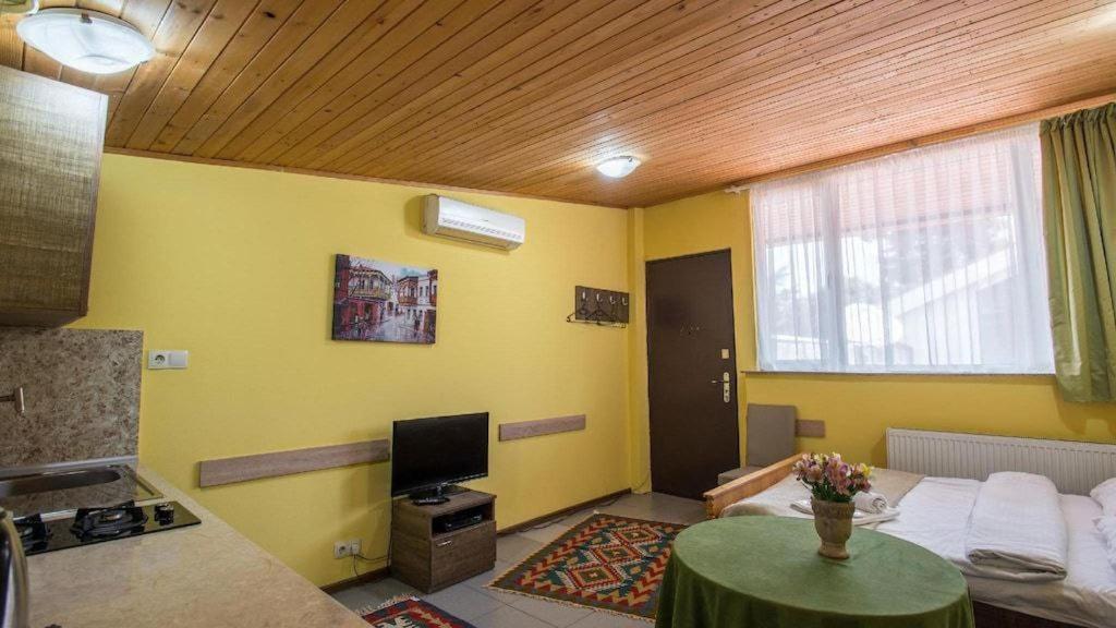 Gallary Hostel Тбилиси Экстерьер фото